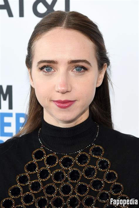 Zoe Kazan The Fappening Nude (45 Leaked Photos)